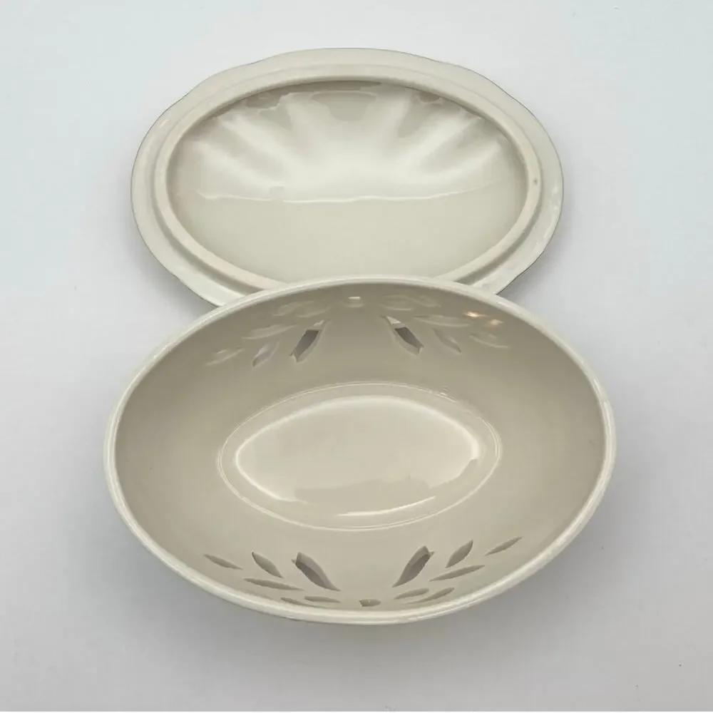 Lenox Winter Greetings Pierced Gold Rim Trinket Bowl with Lid